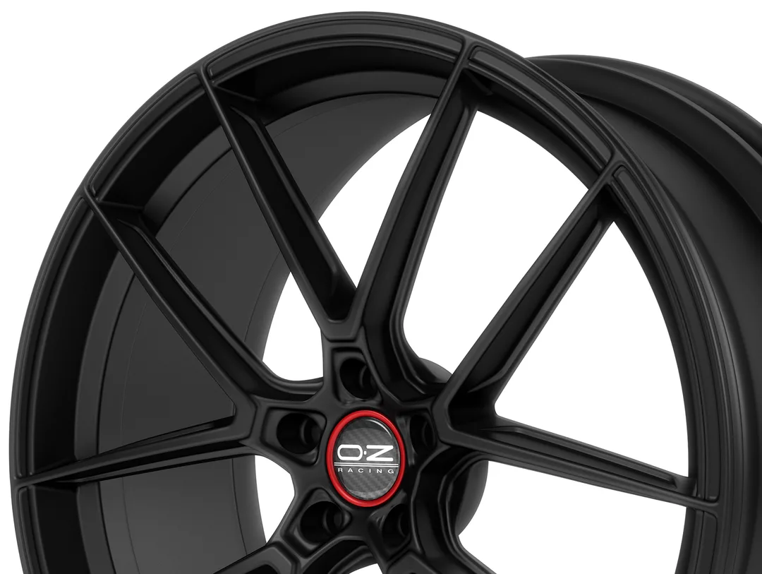 OZ Estrema GT HLT